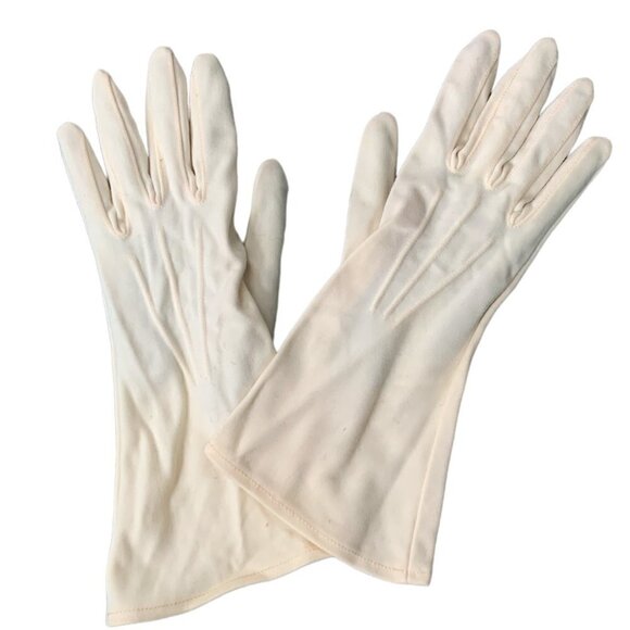 VTG Womens Pair of Dressy Gloves Off-White/Ivory Trapunto Stitching Accent  #92R - Picture 2 of 8